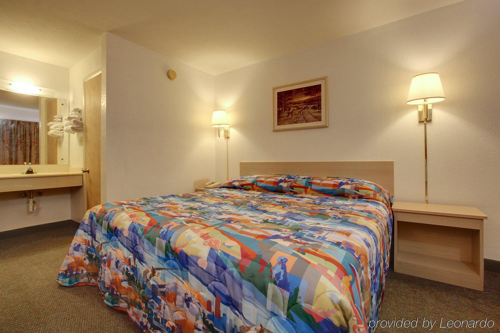 Americas Best Value Inn And Suites カーボンデール 部屋 写真